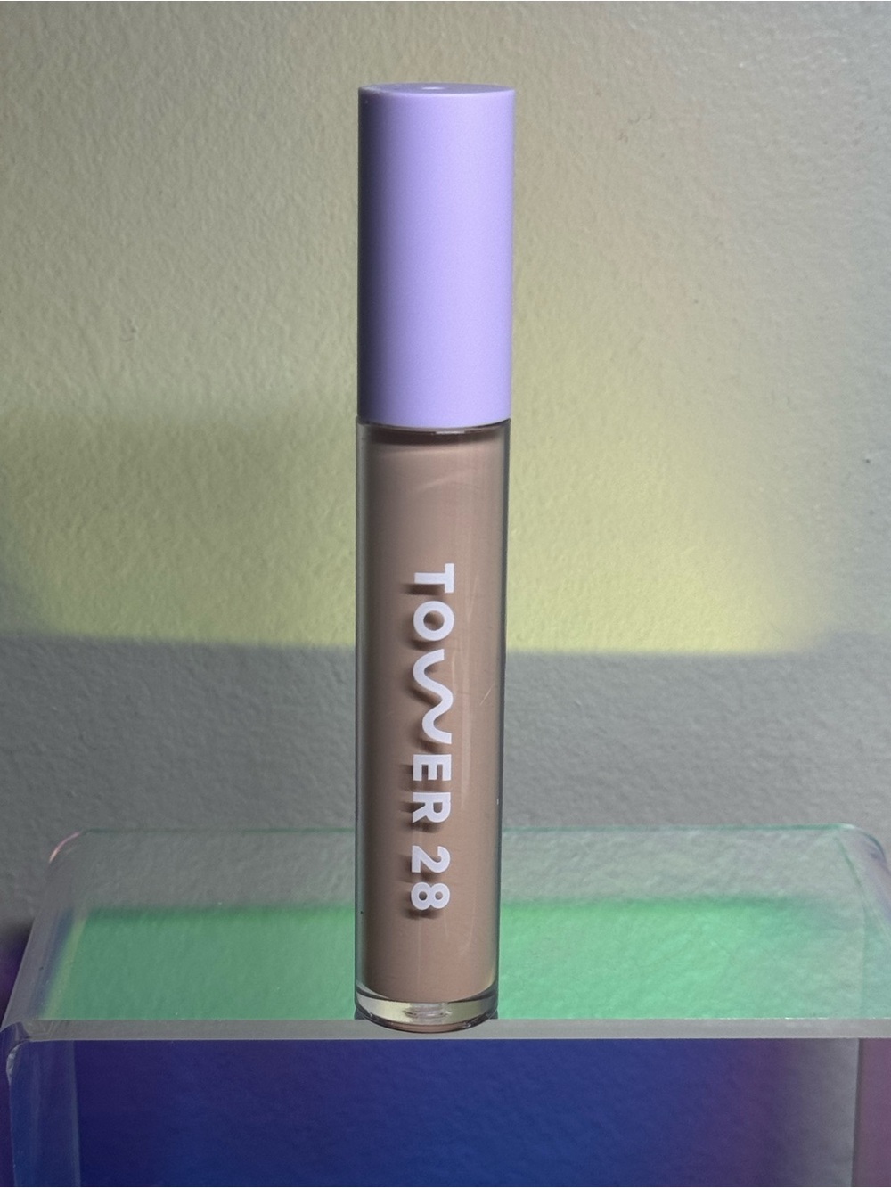 Tower 28 Beauty hydrating Serum Concealer 5.5 HH Medium with Peach undertones